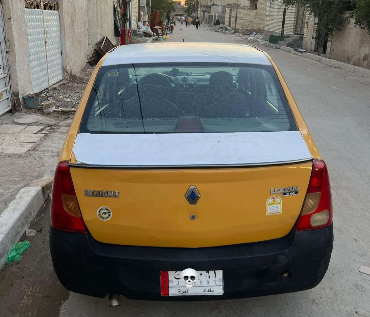 سلام عليكم رينولوكان 2009سيارة خيرمن الله مكينه وكيرشرط لوك شرط تبديل حاوية ترايك وين ميعجبك تخم تايرسيارة خيرمن الله نقصهة بس قمبريسر تبريد السنوية صاقطه صالهة سنتين شرط التحويل ثاني يوم كلشي موجود بلسوك العنوان بغداد حي اورسبع قصور ألسعر٣٣ وبيهة مجال حك الجيه ألاتصال (***********)
