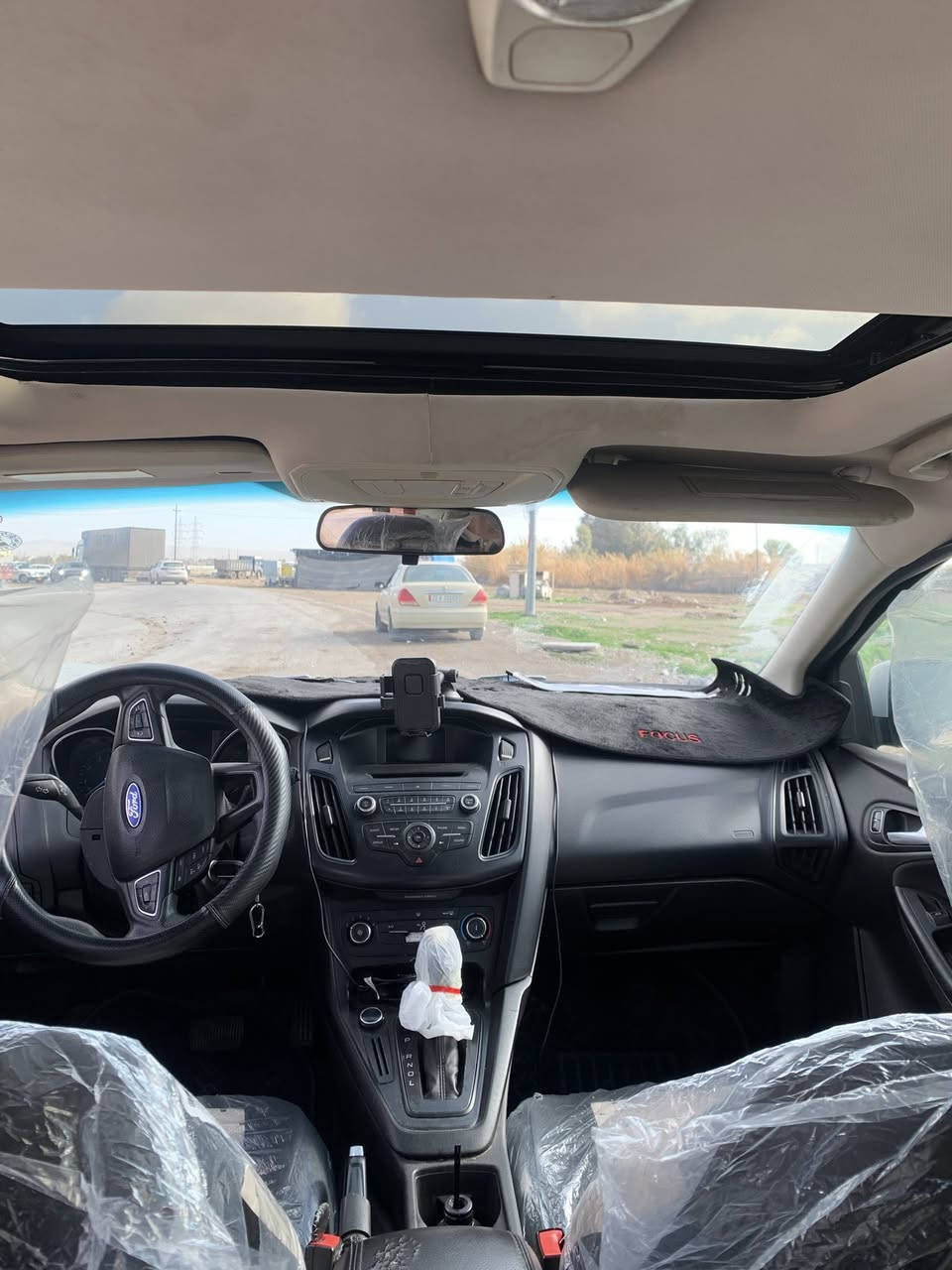 ‎بسم الله الرحمن الرحيم
‎فۆرد فۆکس ە ✅
‎مۆدێل : 2016 
FLEX FUEL مواسفات
‎کامێرە 
‎مەکینە ۲٠ مەرغووب ✅
‎سوکان ڤۆلێۆم و تحديد سرعە 
‎سەیارەکە نمونەی پاکی و جوانیە ی ن بەشەرت یەک پارچەی هه یە 
‎گێر و مەکینە و تەبرید و هەموو گیانی بەشەرەت 
‎هه زاو  سەناوی نێیە
0750 370 74 64
