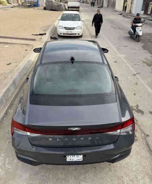 السلام عليكم النترا 2023 امريكي للبيع ، مواصفات فول عدة الفتحة sel
ماشية 25 الف كيلو
بصمة
تشغيل عن بعد
صندوق ذكي
رادار امامي وخلفي
تحديد مسار
توقف ذاتي
كشنات تدفئة
شاشة متصلة

مرقم بغداد كامل
حادث السيارة موضح بالصور تبديل بابين فقط
السعر 158
مكاني بغداد مدينة الصدر ***********
