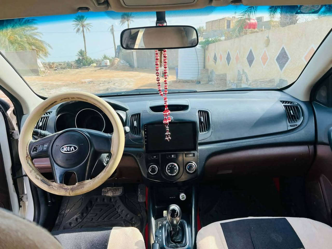 كيا سيراتو موديل ٢٠١١
بيهارشات قليله بطرف اجاملغ  سياره جهازه مداور ثاني يوم نص فول كيج حماوه وحساس وتحكم وكامره  للبيع فقط
شده ١٠٧ وبيها مجال
الاستفسار
***********
