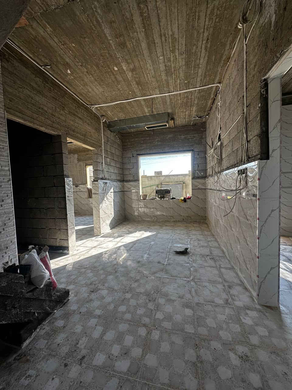 السلام عليكم ورحمة الله وبركاته #مكتب_الغوالي
بيت للبيع في حي السماح مقاطعة 24

🔹 المساحة : 100م ، الواجهة : 10م ، العمق : 10م

🔹 طابقين بناء حديث قيد الانشاء تسليم مفتاح 🔑 

🔹 اساس البيت ومراحل البناء مصور بالكامل 🎥

ط1 : كراج ، استقبال ، هول ، مطبخ ، غرفة ، صحيات 

ط2 : ثلاث غرف نوم ، هول ، بيوتنه ، صحيات

البيت مجهز بالكامل بكافة الانظمة الحديثة -

دكتات - سبالت - غسالات - انترنيت - دشات - كاميرات

للاستفسار اكثر مراجعة #مكتب_الغوالي الكائن في حي السماح الاركان قرب مدرسة السماح الابتدائية وقرب مول القمة على شارع 20 او الاتصال على الارقام التالية -

***********

***********
