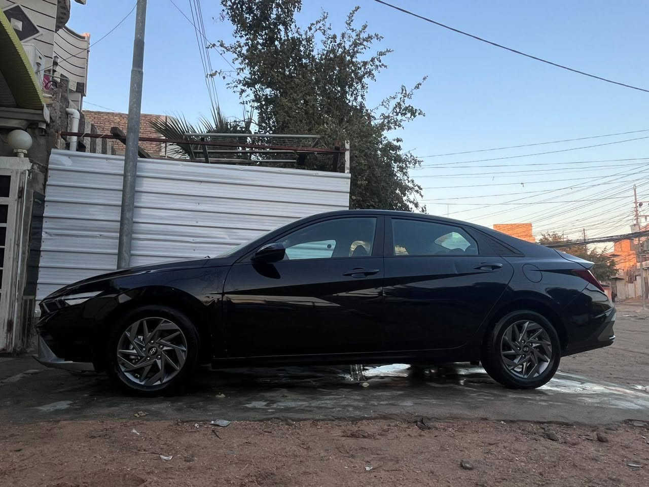 النترا وارد امريكي
موديل 2024 
فول عده الفتحه 
حساسات جانبيه وخلفائه وامامي 
سياره فول الخير ماعده الفتحه 
شاشه متصله 
حادثه بنيد وجاملع  ولجاملغ الثاني بي بارد قليل وعدك بل قماره بارد بدون صبع جزء منه مو كل القماره 
ماشيه 33 الف كيلو  
سياره 
السعر خاص مكاني 
كربلاء 
رقمي ***********
