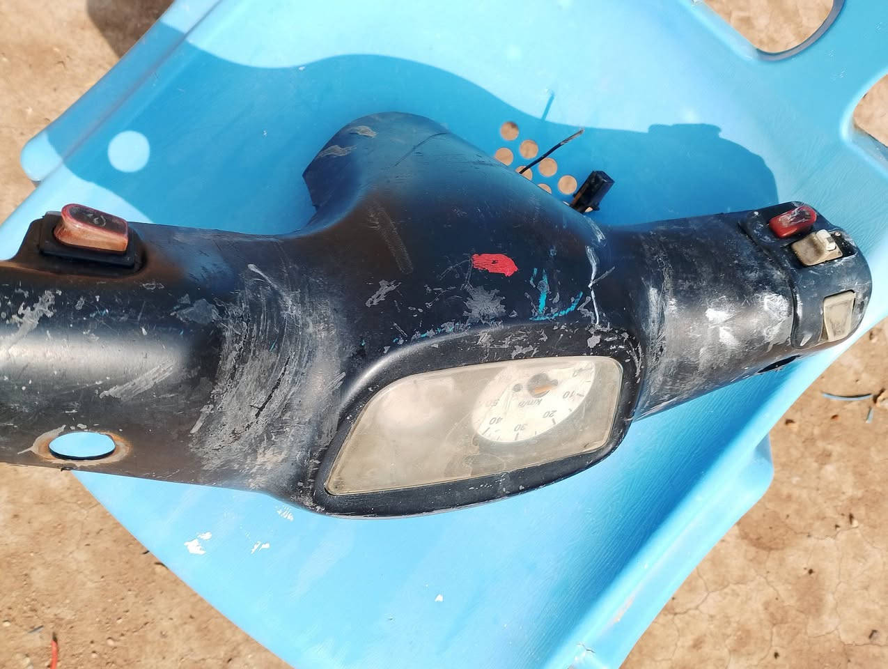 دشبول كامل مال يوماها للبيع سعر 20وبي مجال


**إذا كنت صاحب هذا الإعلان وتريد حذفه لأي سبب، رجاءا أرسل رسالة إلى الدعم الفني**