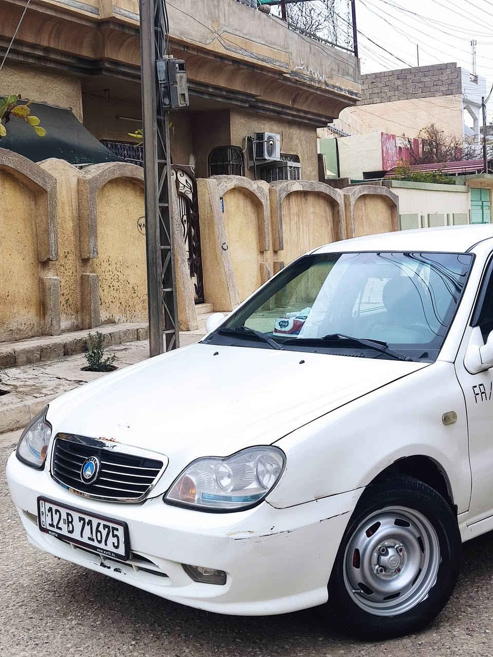 اسلام عليكم سي كي للبيع موديل 13كصه جديده بيه جاملغ امامي صبغ أو دوائر الوره محرك شرط لا صرف والا نفخ كير شرط السعر 52 أو بيها مجال مكان حي الوحده الرقم ***********
