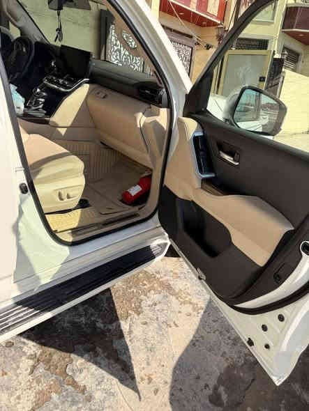 تحيه طيبه السلام عليكم ورحمة
لاندكروز موديل. 2022 
مكفوله ماعدا تصليح BDRبكد اصبع بلجاملغ الايسر الامامي فقط ماشيه ٧٧الف ساز باب اول تطبيق السعر ٦٦$.
رقم اربيل دولي بسمي تحويل مباشر سنويه هزه جديد بأسمي تحويل
السعر 66 الف 6 شدات ٦٠ ورقة
اي اسفستار رقم صاحب السياره
*********** ابو أمير.

مكان بغداد كرخ البياع حي جهاد
غير متواجد على الفيس
