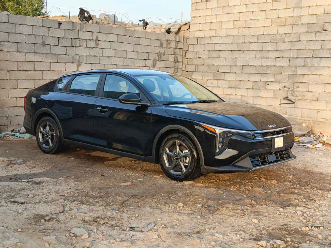 سلام عليكم K4 البيع موديل 2025بدون يارباك نص فول السياره اليبل واحد قطعتين صبغ جوملغ وبنيد بدون رقم السياره جاهزه من كلشي خير من الله المكان بغداد رقم الهاتف *********** سعر 148 و بيها مجال
