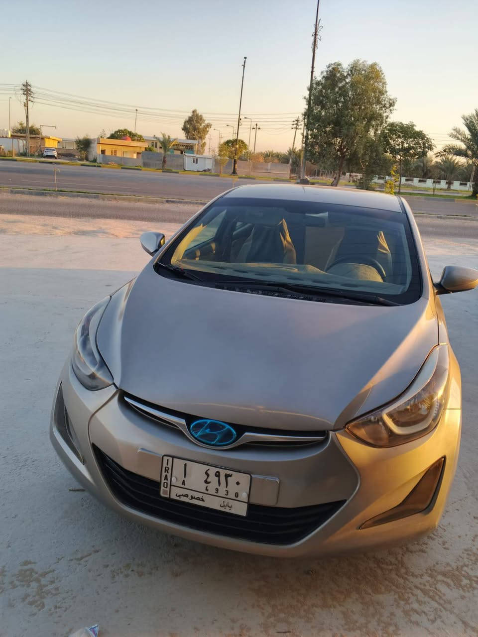 سلام عليكم اللنترا ٢٠١٤ رقم بابل تحويل مباشر محرك دوش ٢٠٠٠ شاشة مسجل كامره سيارة جاهزة حداديه كير مكينه كله جديد كل نقص مابيهه تخم تاير جديدة تبريد ثلج تدفئه كله شغال بيهه مكانات صبغ اثر جرد بس بيع بدون مراوس السعر ١٠٥ وبيه مجال مكان كربلاء  ***********
