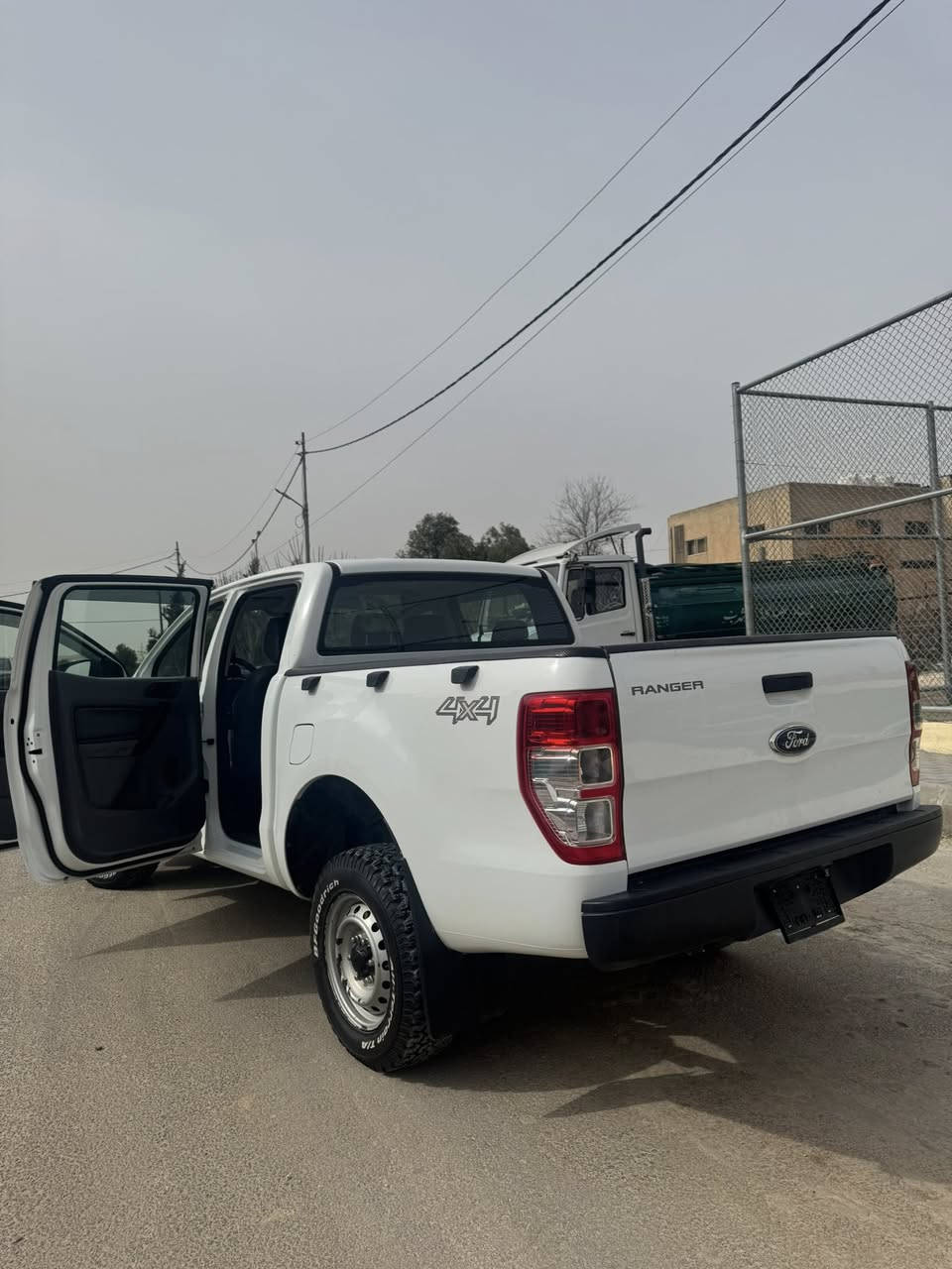 Ford Ranger 2012
ممشى 21،000 اصلي 
فحص كامل 
4*4
قير عادي 6 غيارات
ماتور 3.200 قوي واقتصادي
 
للاستفسار 
0793668060


**إذا كنت صاحب هذا الإعلان وتريد حذفه لأي سبب، رجاءا أرسل رسالة إلى الدعم الفني**