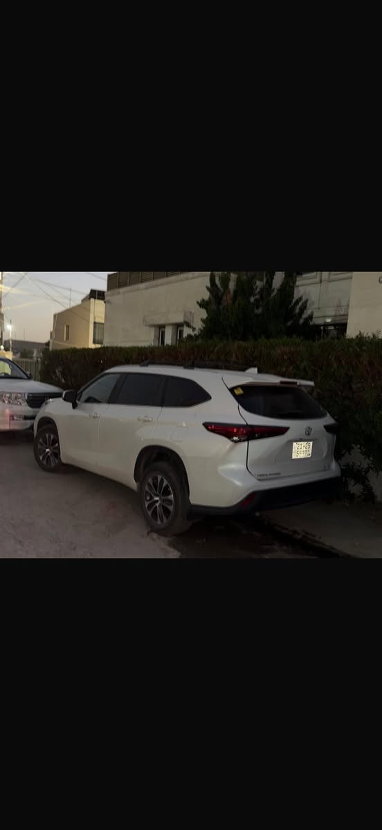 هاكلاندر xle 2023 للبيع سياره بدون صبغ بدون ارباك فور ويل فتعه سعر 290 ورقه رقم ***********
