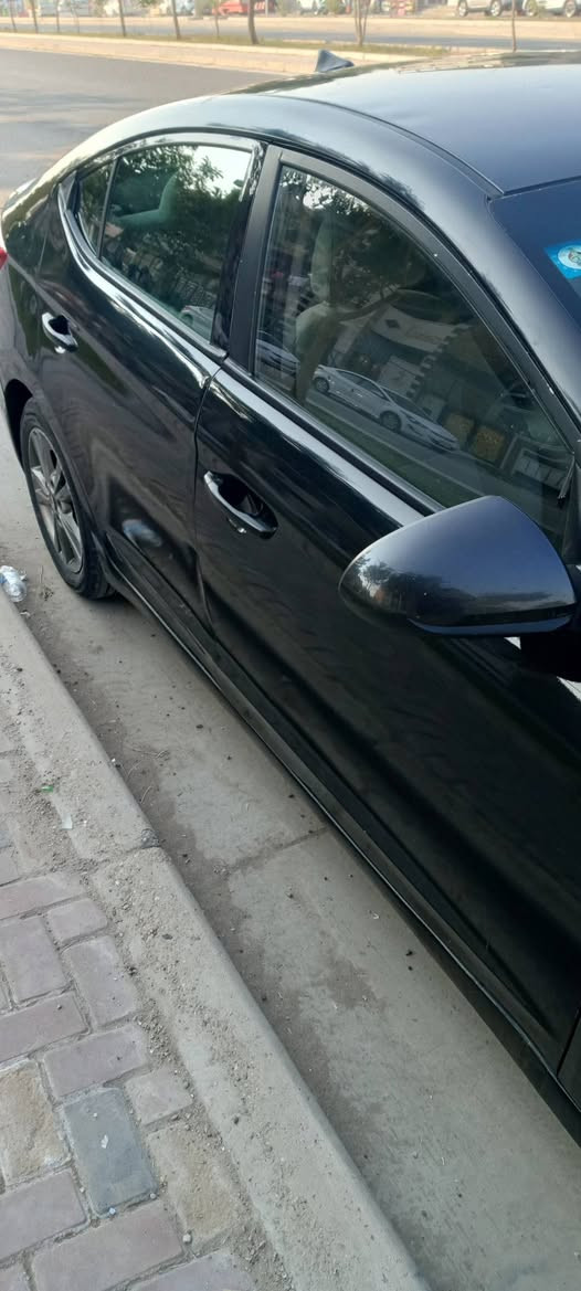 سياره جاهزه مكينه كير كهربائيات خير من الله .تخم تاير جديد باتري جديد فول مواصفات .السعر ١١٨ s وبيه مجال بيع مراوس عادي حسب القناعه .العنوان بغداد . ت *********** بغداد, العراق
