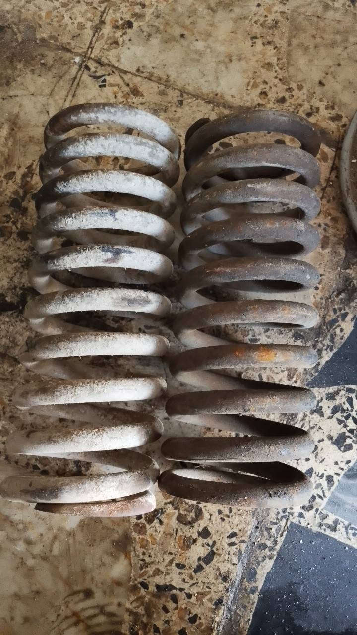 السلام سلف بجاج تلاثة على الفحص الواحد ٢٥ ألف لويات تفصيخ ممكصوص وإذا تريد اكصة عادي زوج ب١٥  ألف عنوان شهداء العبيدي حي السفير 
***********
