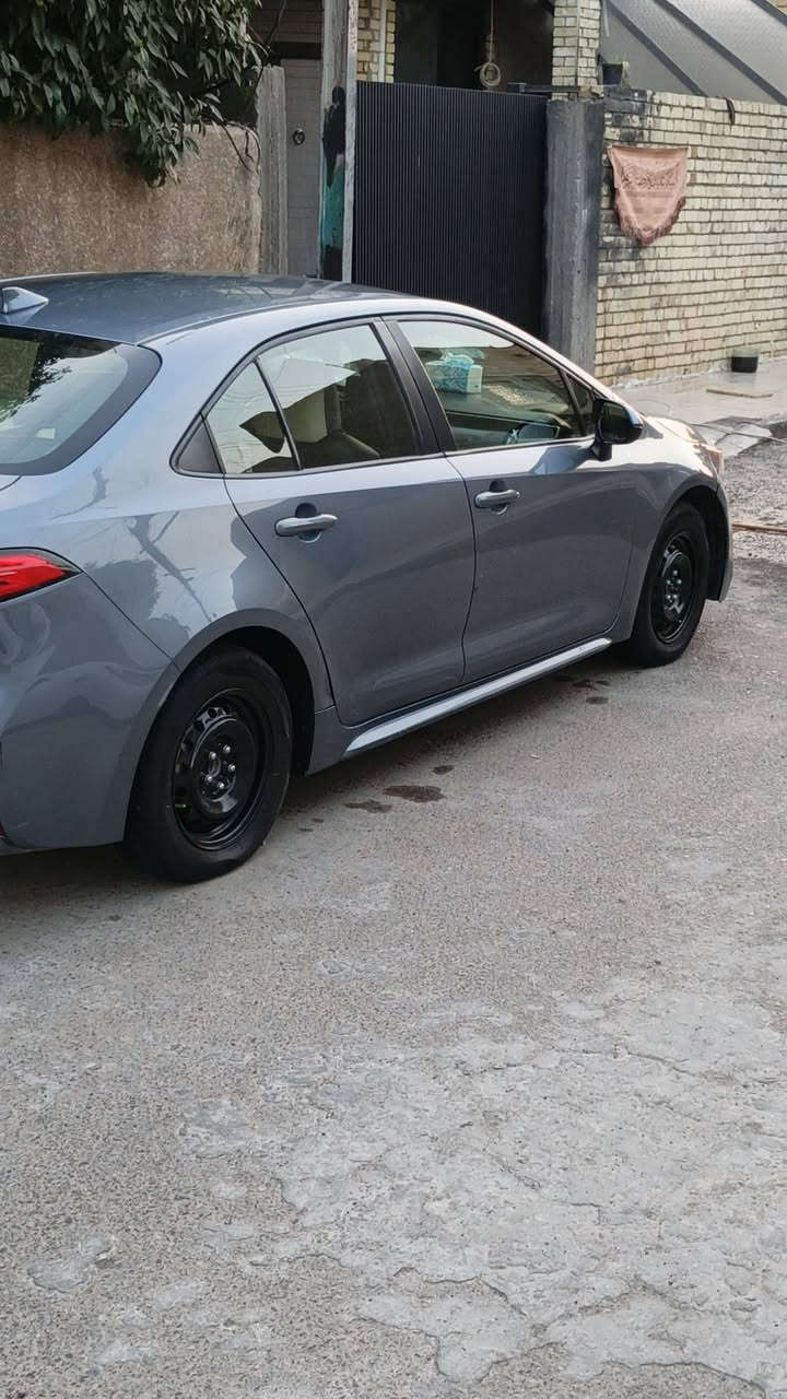 السلام عليكم
كورولا موديل 20 امريكي مراوس بفحل 
حادث بنيد وشويه من جالمغ رقم بغداد 
ماشيه 90 مكينه 1800 مرغوب 
معروضه 138 سكن بغداد السيديه 
***********
