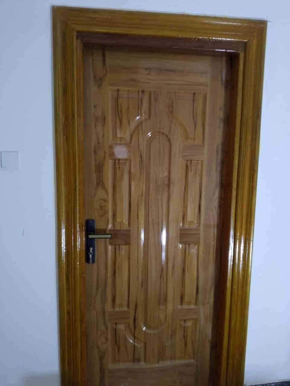 خشب طبيعي وطبع صاجي خشب 💯 جوده عاليه 
وضمان خمس سنوات 
نجاره الرحمه قرب البنزين خانه الفضليه شارع الاربعين 
***********
