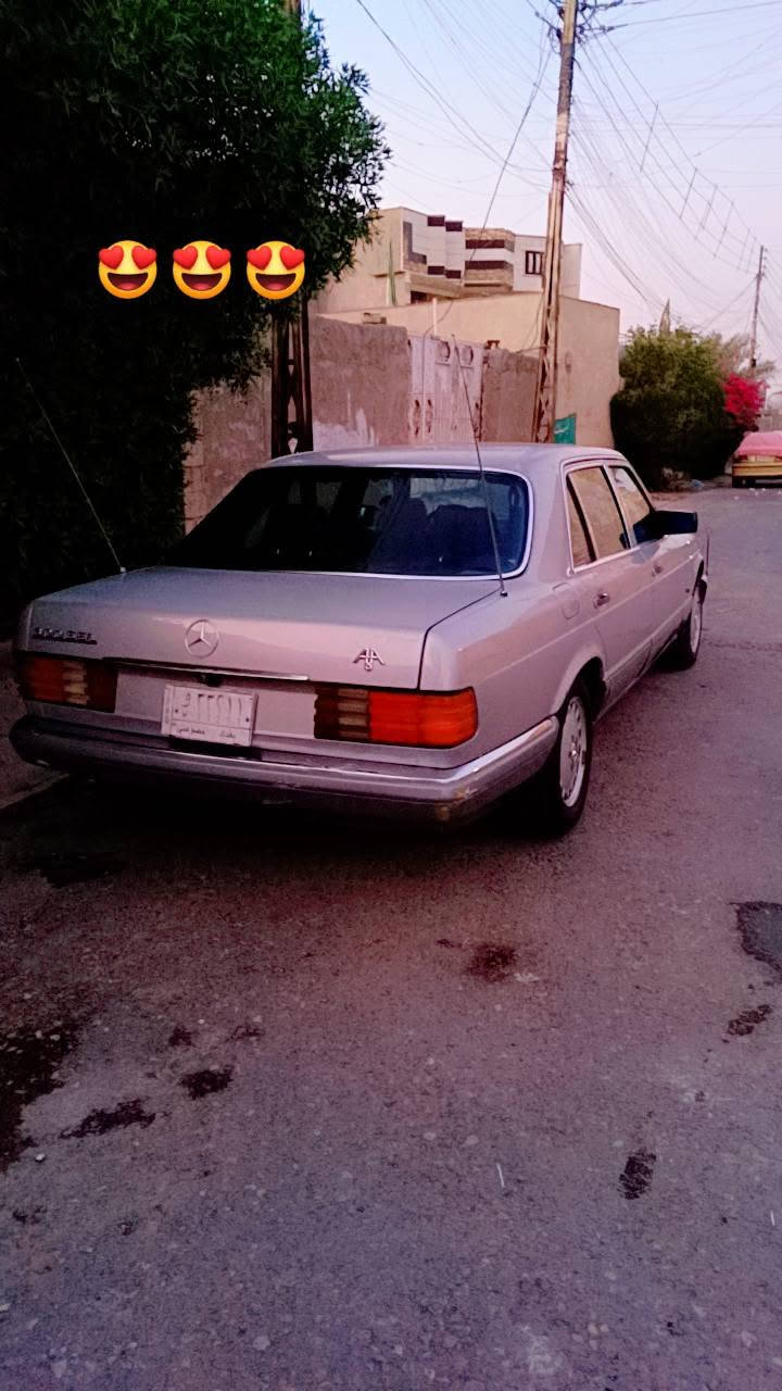 مارسدس للبيع موديل 90 مصبوغه جماليه مكفوله من لحادث مكينه بلاد لعنوان بغداد الحسينيه معامل سعر 85 وبيه مجال قليل رقم ***********

