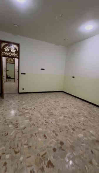 🏠دار للأيجـــــــــــار (غير مسكون سابقاً)

فـٓـــي حــــــي شبــــــــر

_________________
المساحــــــة // 90م #طابـــــو #زراعـــــــي #صــــــرف
الواجهــــــــــة // 5م
النــــــــــــــــزال // 18م
_________________

🧱🏗️ #الطابــــــــــــــق #الأرضـــــــــــــي
غرفـــــــــــة وصالـــــــــة وهـــــــــول ومطبـــــــــخ ومجمـــــــــع صحيــــــــــات ...
🧱🏗️ #الطابــــــــــــــق #الثانــــــــــــــــي
سويـــــــــــت وهــــــــــول ــــــــــط  ...
_________________
____________💲
للأستفســـــــار عــــــن السعــــــــر يرجـــــــىٰ تـــــــرگ تعليـــــق (السعـــــــــر) #وسيتــــــم #الـــــرد #خــــاص 
____________💲
_________________
#مكتـــــــــب
          🧱🏗️أمــــــــلاك بابــــــــل للعقـــــــار🧱🏗️
#الكائـــــــــن
   شارع_الكرامة_قرب_الضريبة_مقابل_التخطيط_العمراني
         ***********📞☎️📞***********
_____________________________________________
