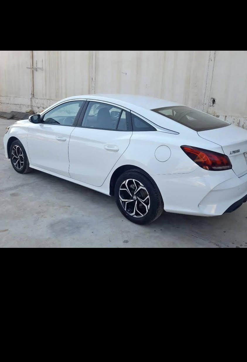 سلام عليكم
Mg gotگير عادي موديل 2025
بي سبوغ تةنها دوو per پچوكي هةية لةسندوق 28هةزار روويشتووة بةناوي خؤمة 
نرخ 90$
رةقةم موبايل *********** واتساب 
شوين هةولير
