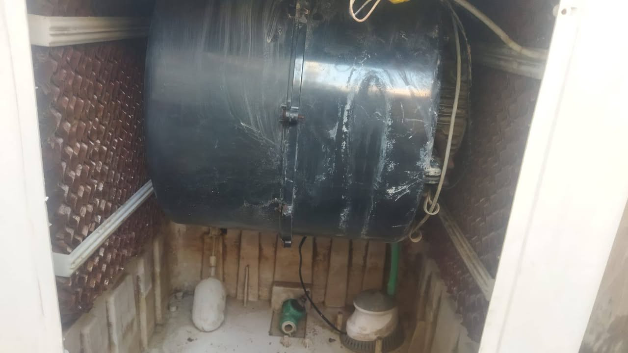 للبيع مبرده نضيفه شغاله مناقصها شي ع فحص سعر 200 وبيها مجال مكان بغداد ابو غريب الشهداء ***********
