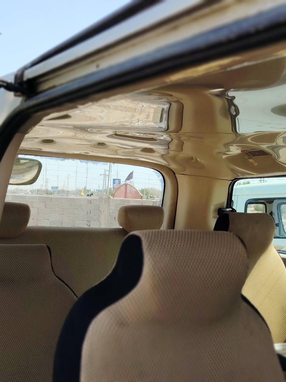 سلام عليكم ستاركس موديل 2009 محوره مسكر 12 ام القبق السود سياره بيه صبغ حزام سياره جاهزه مجهزه من كلشي لونه سلفر مكاني الدوانيه البدير ***********
السعر ١٢٥ وبيه مجال
