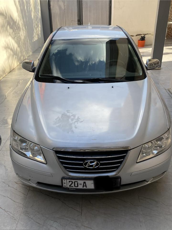 سوناتا 2009 محرك 2400 مفتوح على الضمان وكير على الضمان وارد أمريكي تدفئة وتبريد شاشة وكاميرا تخم تاير نظيف حدادية نظيفة داخل جلد 
مجموعة بانزين على الضمان مثل ما موضح بالوصل 60 الف كيلو الدهن وكالة 
السنوية لل 2029 

الضرر مثل ما موضح بالسونار بدون شواطي 
السعر 115 وبيها مجال بسيط
عنوان ديالى بعقوبة حي المعلمين 
رقم صاحب السيارة ***********
