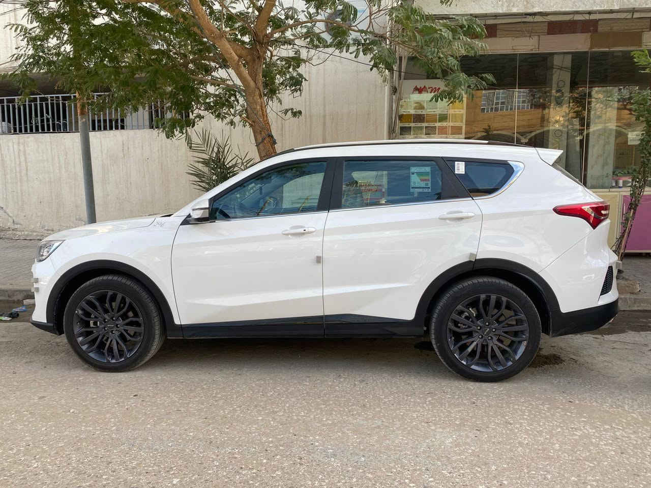 *********** جيتور x70 الشراي يتواصل عل رقم العنوان نجف حي الزهراء
