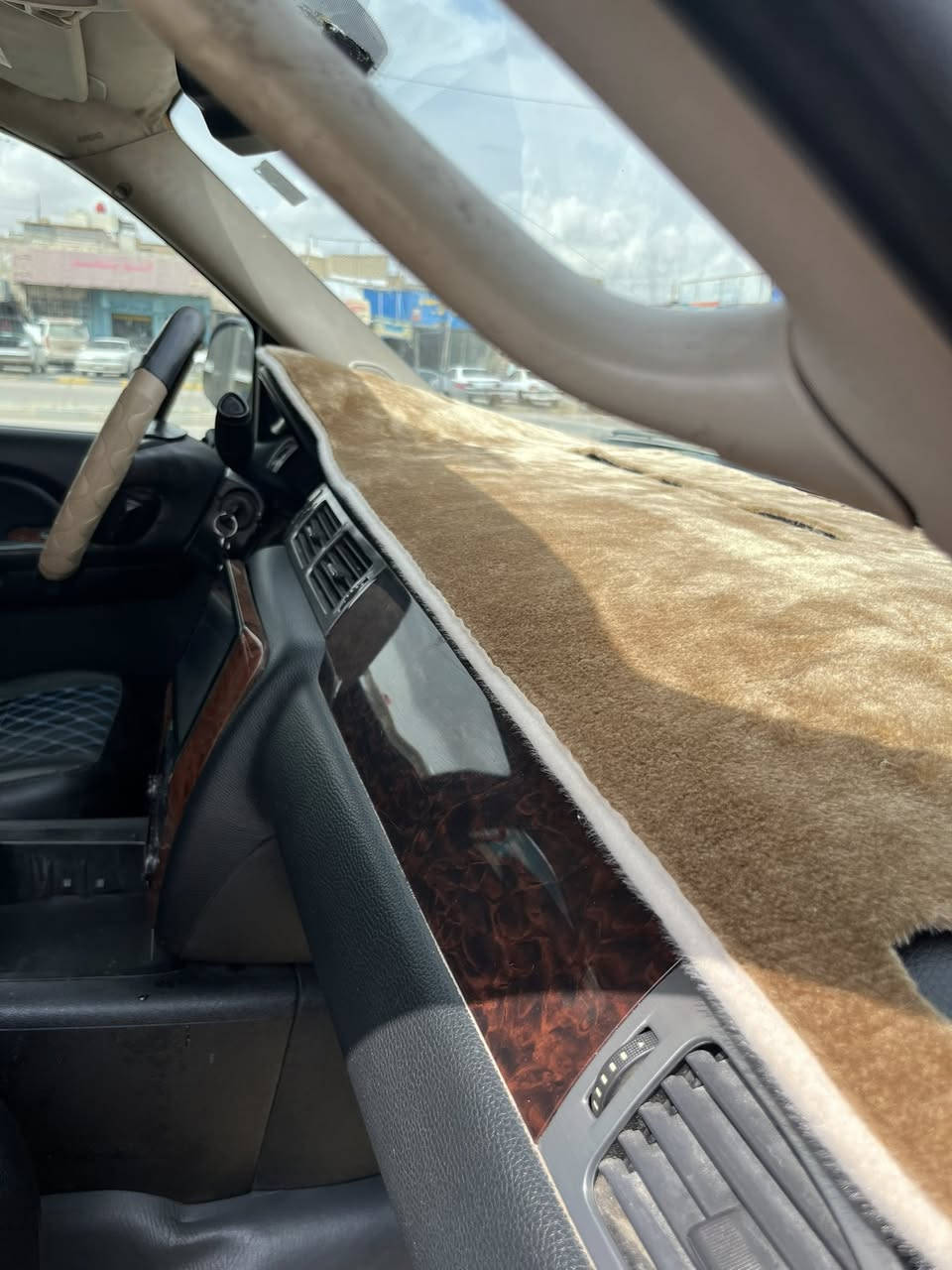 السلام عليكم للبيع تاهوا لون نيلي LT رقم بغداد اصوليه تحويل ثاني يوم السعر 142 مجال قليل للشراي البيع نقد ما اراوس مكفوله من الحادث صبغ حزام مكينه وكير وحداديه جدد لوك ميه بالميه تبريد شغال ثلج مكاني نجف للاستفسار الاتصال 
***********
بالدين ما ابيع يبقه شي قليل ميخالف
