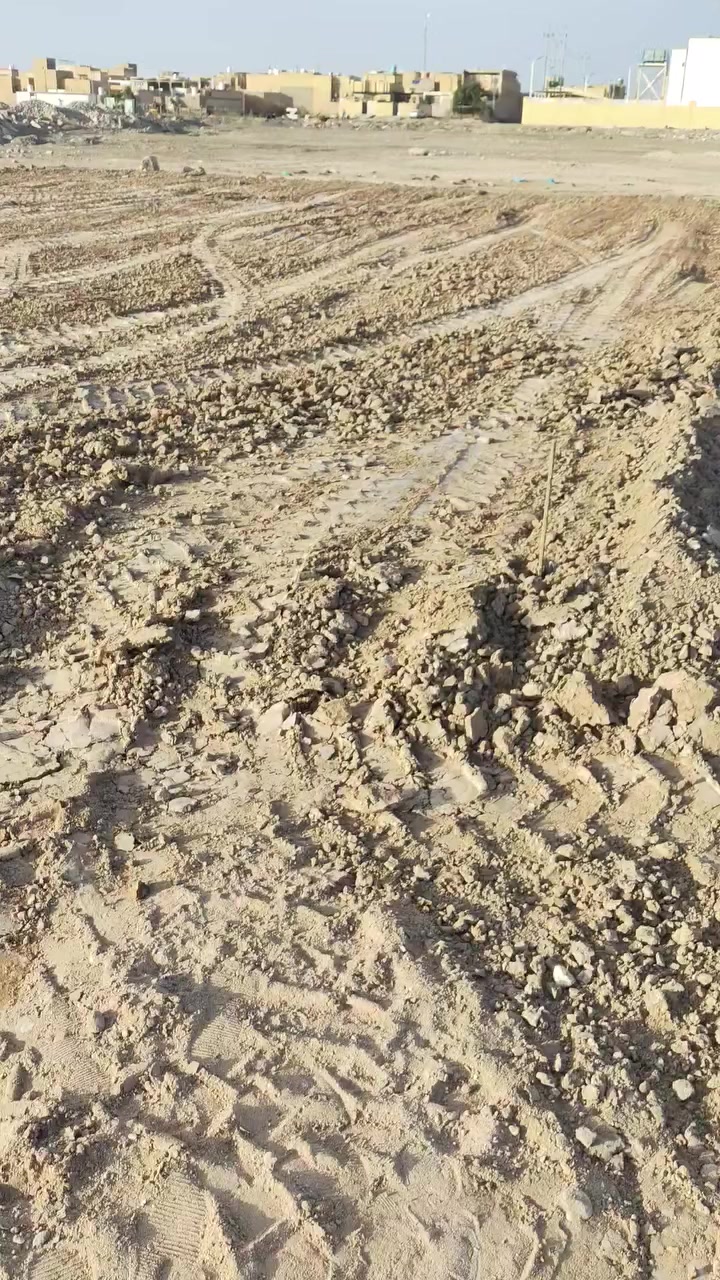 قطعه ارض للبيع طابو صرف ناحيه الفضليه خلف مركز شرطة قريبه على الملعب مساحتها 300متر ب53الخاص مفتوح ***********
