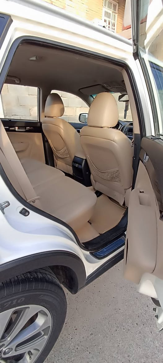 ياالله سلام عليكم تحيه طيبه 
اللبيع سورنتو موديل 2015
 فولل مواصفات مكفواله كفاله
مرقم بغداد نكايزي سنويه مجدده ال 2031 بسمه 
عامه تشقل وتمشي ماناقصه اي شي 
مواصفات 
حساسات ماميه حساسات خلفيه 
بردات بلاديه
بصمت تشقيل 
بصمت ابواب
بصمت صندوق ذكي
تحكمات ستيرن جهتين 
شاسه بلاديه 
شاشه تبريد 
كشانه كهرباء 
7 راكب 
تخم تايرات جديديه

6 سلندر 
خير من الله 
السعر 185 وبي مجال اخوان لا تعاملني جوه 180 
***********
عنوان الانبار فلوجه
