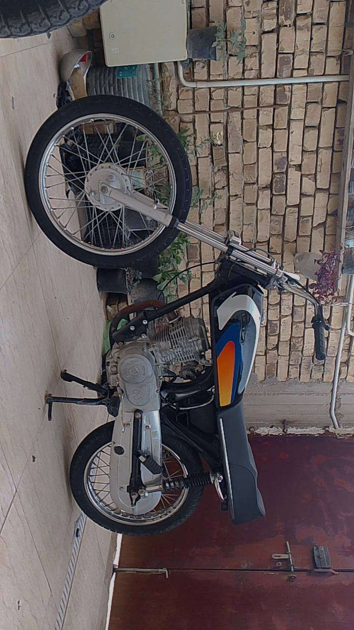 سلام عليكم 
دراجه نامه للبيع (اوراق سكنر)
تعميره 25 كله جديد عدا المكينه
شاصي 2025 اوراق سكنر 
مكفوله تنقيص وتبخير 
عيبها الوحيد الهندر بي رجعه 
سعر 500 وبيها مجال قليل 
العنوان ناصريه مركز
رقم  ***********
