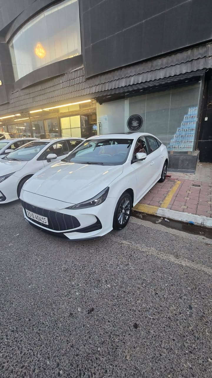 دوو ئۆتۆمبێلی سفر زۆر نوێیە
دانەیەکیان ٣٠ هەزار رۆشتوە
دانەکەی تریان ٣٤ هەزار
زۆر زۆر پاکن  هەموو شتیان بەشەرت
دانەی ١٢٠ کەمێک محامەلە
 *********** أربيل, العراق
