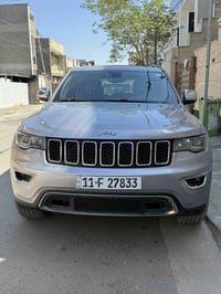 جيب كراند شيروكي 2019 لمتدد 1/1 رقم بغداد تحويل مباشر  الحادث موضح بال...