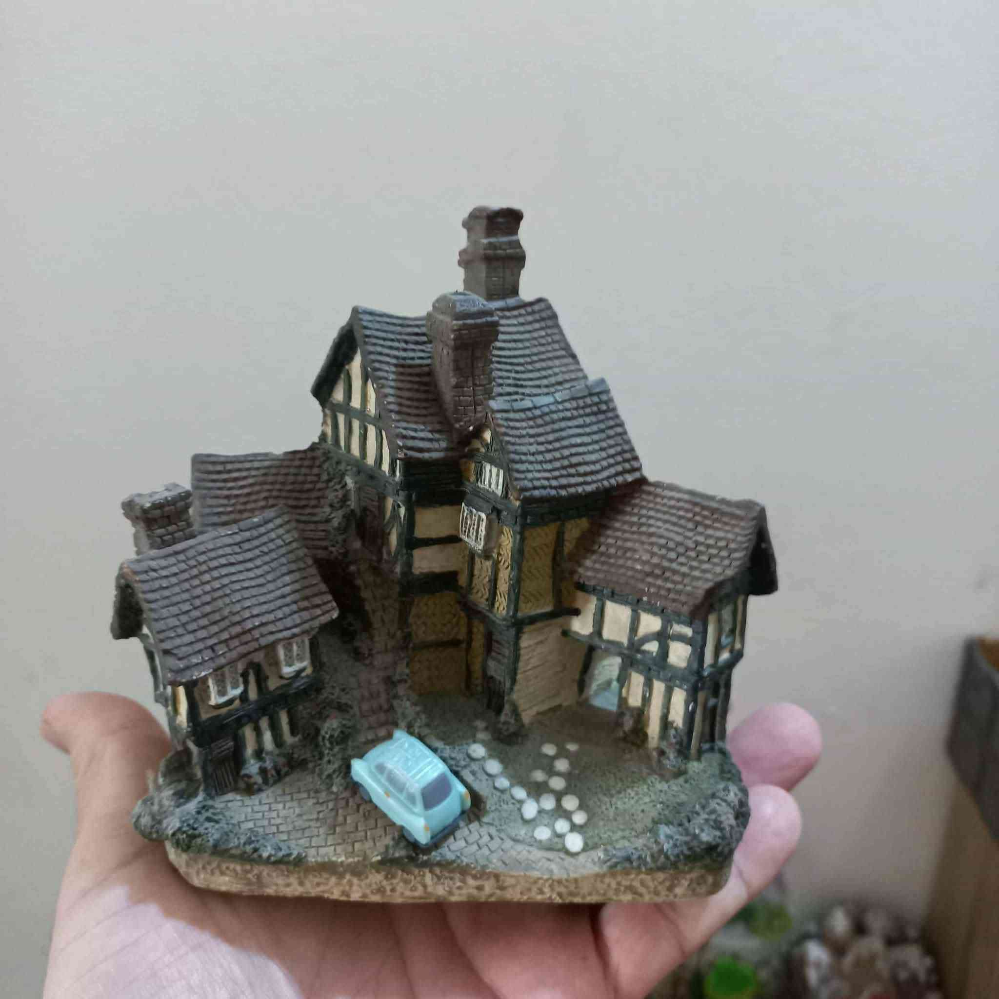 بيوت ١٤ قطعه قسم منهن رزن انكليزي احجام كبيره ومتوسطه وصغيره و٤ سيراميك ضوئيات للاستفسار عالخاص


**إذا كنت صاحب هذا الإعلان وتريد حذفه لأي سبب، رجاءا أرسل رسالة إلى الدعم الفني**