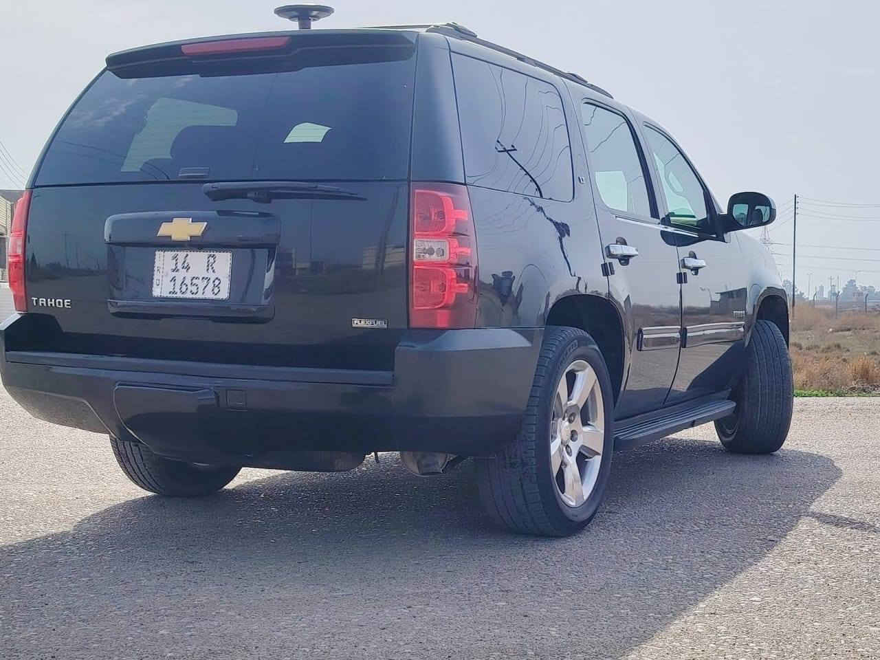 السلام عليكم اخوان للبيع تاهو بترا موديل 2014اصل رقم الدولي الجديد سنويه وهزه جديده تحويل مباشر محرك 5300 كير 1000 وارد امريكي حادثها باب السايق وبيها رش 3قطع كير محرك تخم تاير حداده كلها جديده  بيع اومراوس حسب القناعه للاتصال *********** مناسبة للشراي مكاني بغداد
