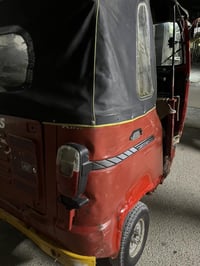 تكتك للبيع مستعجل السعر ١٨٠٠ وبيها مجال  العنوان بغداد التاجي موديل ١٩...