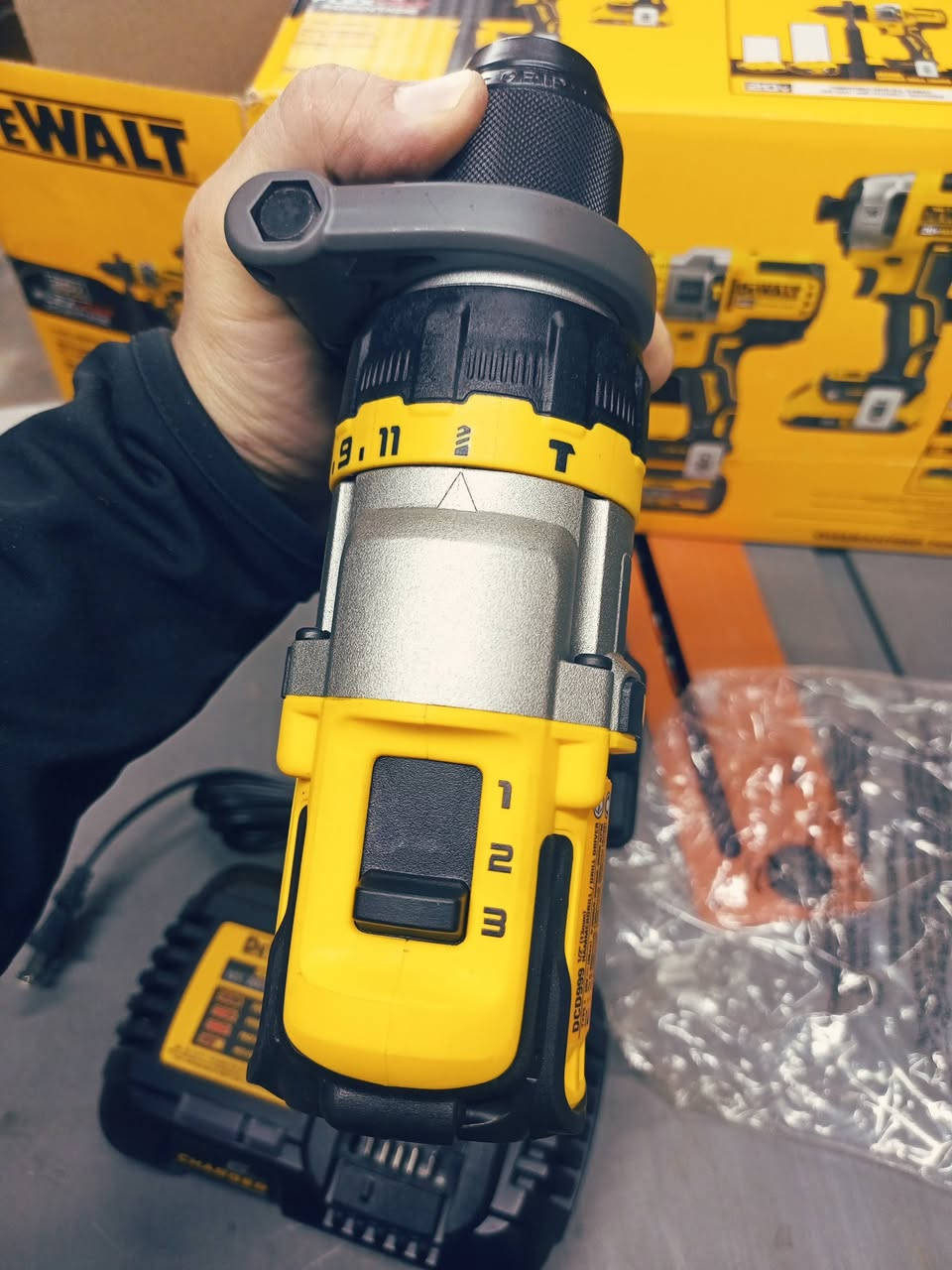 ديولت ٩٩٩
اصلي جديد 
مكسيك 
٢٠٢٥ 
السعر ٢٢٥ الف 
مكاني بغداد حي العدل 
يوجد توصيل 
***********
