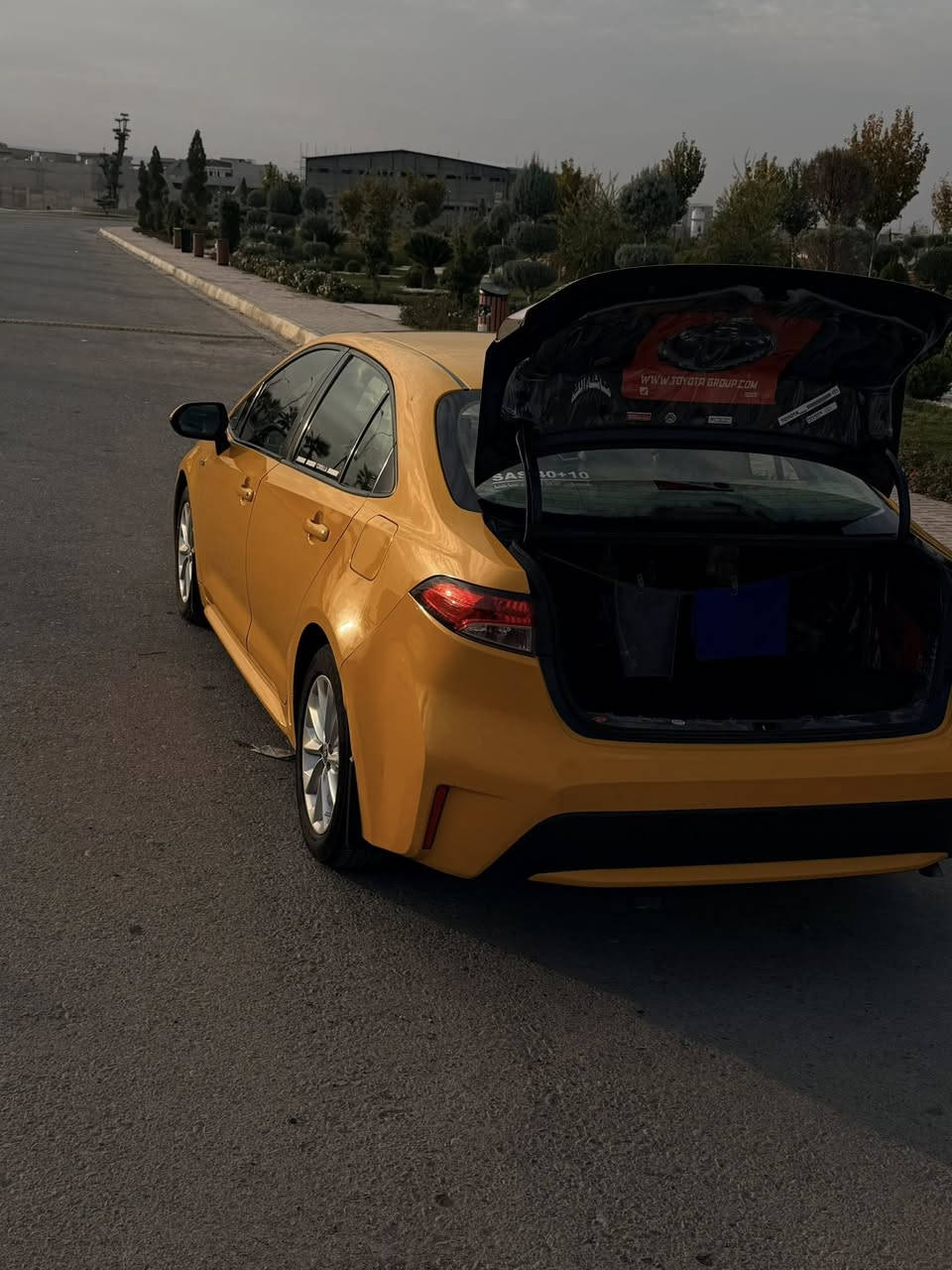 سلام عليكم كرولا ٢١مسحن بدون تنتة بيها الجامرلغ  مبدل بلادي وصاير بي تصفية هوةوالباب  جهت السايق شي قليل او تعديل pDrبل بونيد كد شبرين بل حافة بدون دواخل بدون ايرباك ***********
