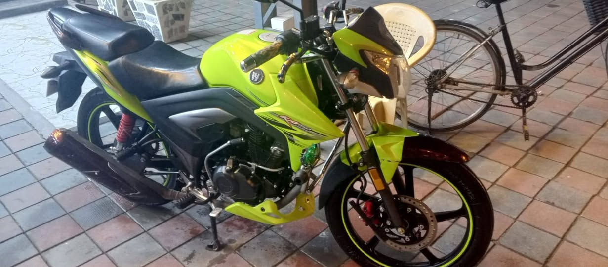 السلام عليكم دراجة هاوجي ٢٣ رقم وسنويه تحويل مباشر للبيع نضافه فول السعر١٨ ونص فلوجه الاتصال على الرقم ***********
