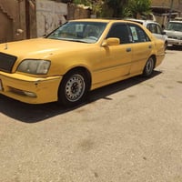 ملكه • فتحة سقف • دكمتين