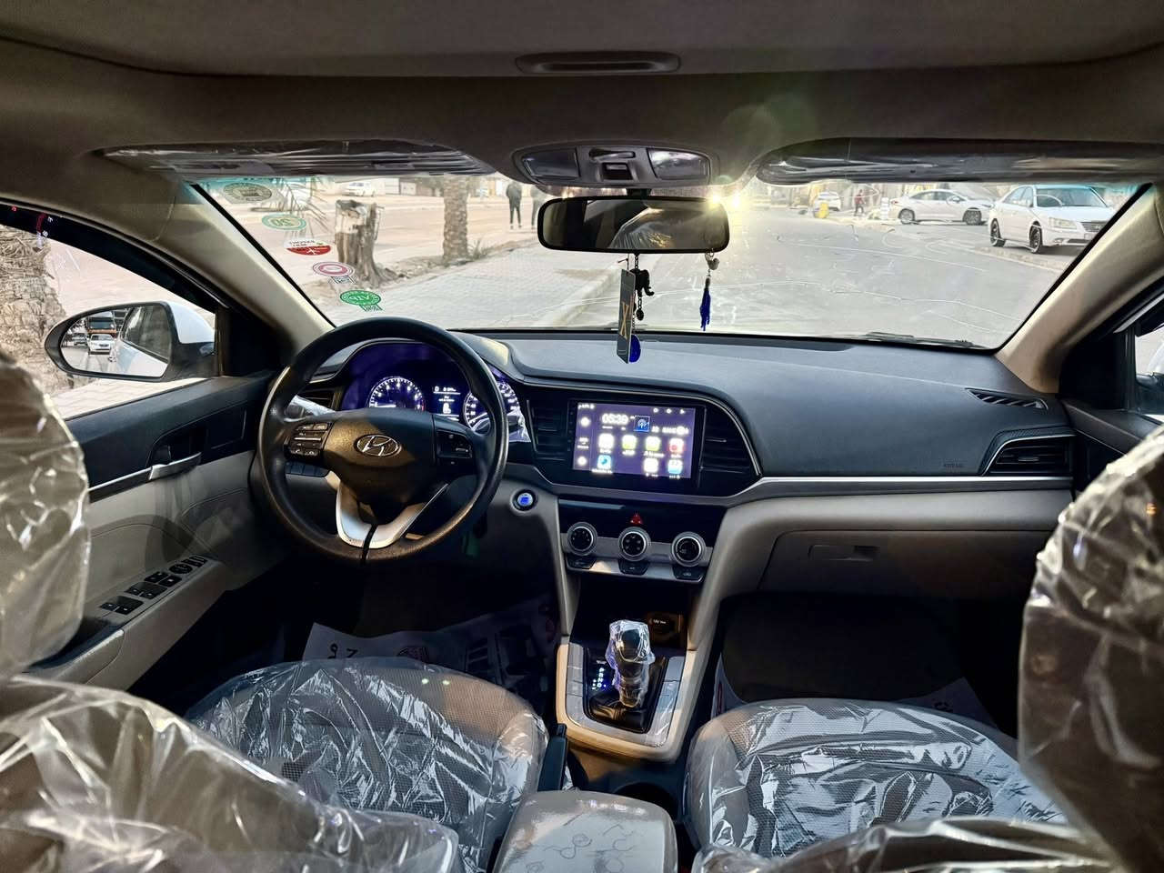 السلام عليكم الانتره موديل 20  خليجي بيه ربع بل بنيد صبغ اوجوملغ السعر 155 اوبيه مجال ￼***********
