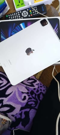 آيباد M2 • ١٢٨جيجا • باتري ٧١