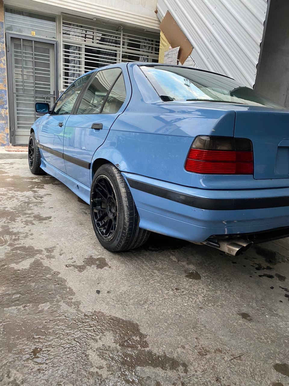 السلام عليكم bmw e36 وراد ياباني 325i مكينه ٦ سلندر ٢٠ كيو اوتو مكينه وكير يخبلن عليها بدي كت m اصلي سلايد كشنات جلد كنتاره بجم زنون واسوارت بك لايت دخاني ويل نيو بيبي تغيير لون مميز جانت نيلي سنويه بسم صديقي تحويل ثاني يوم مكاني بغداد سعرها 55 رقمي ***********
