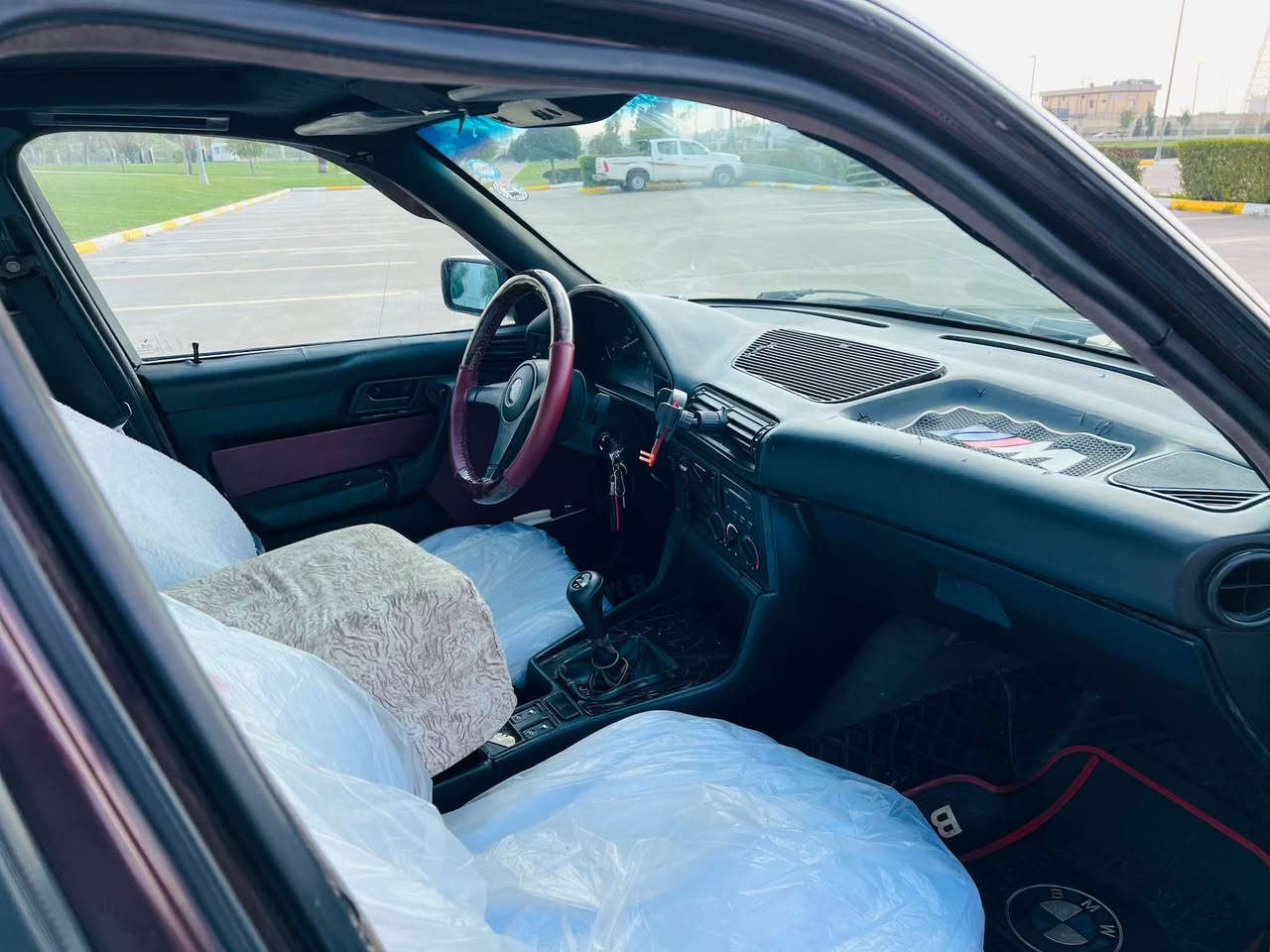 بە ناوی خوای گەورە بیئم ١٩٩١ _مەکینە ٥٢٨ سەقەر فول فولی گیر عادی 
سلاییت
دوو جام کارەبا
ویل ئیم 
سەیارەیکی توند و تۆڵ بی کیشەیە گیر و مەکینە بەشەرت بەناو کردن بەشەرت سەیارەکە نمونەیە  لە جوانی سەنەوی تا ٢٠٢٩ نویە  چاملغیکی دواوە لای سایەق لیدرانیکی هەیە بڕاوە و وەرگەڕاو بە شەرت 
شوێن هەولێر
ژمارەی موبایل : *********** أربيل, العراق
