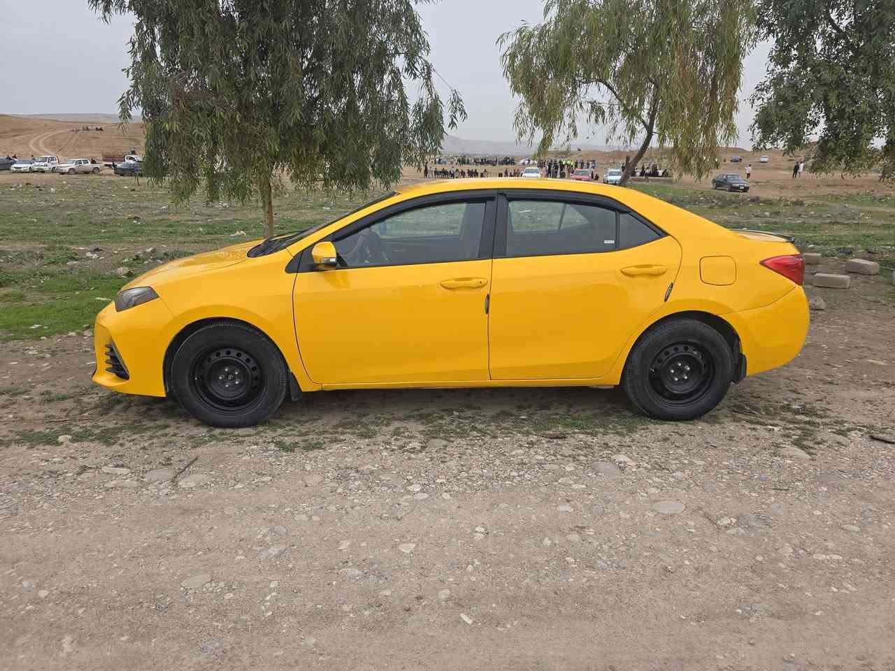 للبيع  تكسي جوال هيئه مصفره موديل 2018 شرط المحرك و الكير سعر 125 وبيها مجال حادثها بجم وبيها طخه من الخلف رقم تلفون ***********
