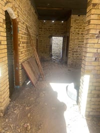 بيت بحي المهندسين هيكل. مساحه البناء ٣٠٠. استفسار 07828885923. زراعي