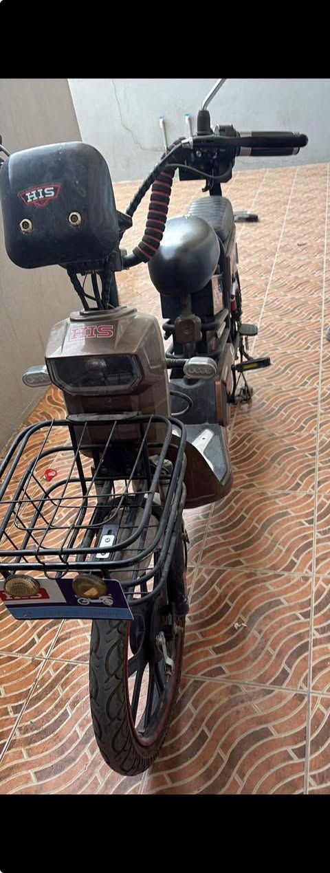 موديل 24 مابي عيب شغال بس يدة مال المشي مكسور سعر 150بي مجال قليل


**إذا كنت صاحب هذا الإعلان وتريد حذفه لأي سبب، رجاءا أرسل رسالة إلى الدعم الفني**