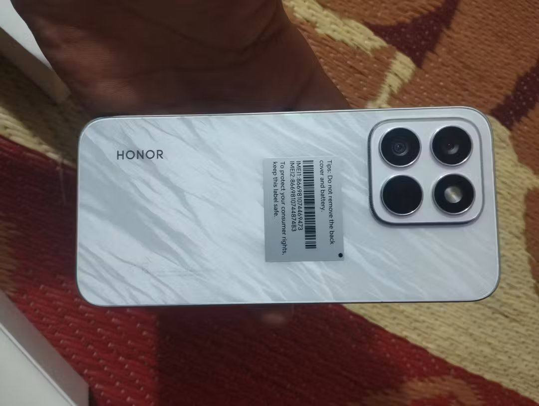 السلام عليكم
هونر x8c
ذاكره 256
بطاريه 5200
شاشه اوملد
هيرتزيه120
كامل ملحقات
الجهاز بعده جديد
السعر 210وبي مجال قليل
عنوان كربلاء حي العامل
***********
