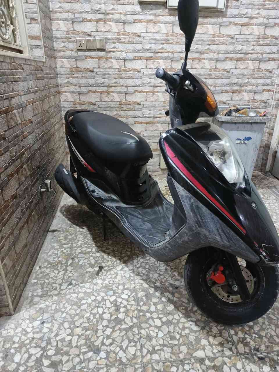 بريز صارلها شهرين نازله رمبه قفل 750
الدراجه ما مبولشه من الرمبه والله العضيم شديتها بيدي ختم واحد جيب فيتر وياك وتعال برغب ما مفتوح شرط بغداد مدينه الصدر ***********
