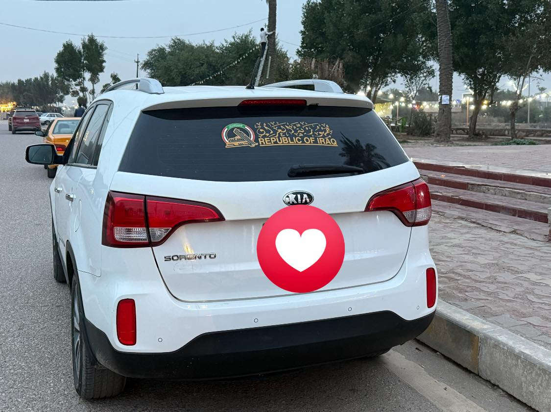 السلام عليكم سورنتو خليجي كفاله عامه 2014 اربعه سلندر سياره جديده جداً و جاهزه من كل شي للاستفسار ***********
