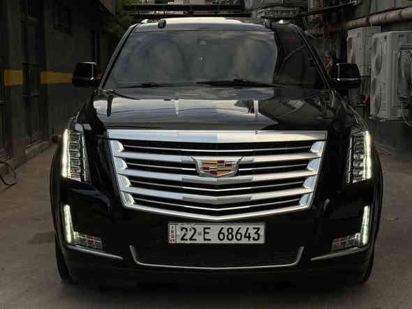 السلام عليكم 

كاديلاك سكاليد بلاتينيوم 🇺🇸🇺🇸🇺🇸 ٢٠١٨ 

#انسب سعر 
#سعر مناسب

‎خليجي وكاله المنصور  

السياره فول  دبل رادار و دبل لحيه ✅

مغلفه ppf 

‎المواصفات 👑

‎شعارالكاديلاك  تحت الدعاميه الخلفيه 🛑
‎جنطه كهرباء 🛑دوسات كهربا 
‎مساج بلكشنات 🛑
‎كامره بلمرايه ً🛑
‎4 كامرات 🛑
‎5  عدد بصمات 🛑
‎تشغيل  عن بعد 🛑
‎جامه الخلفيه كهرباء 🛑
‎لايت عدسات 🛑
‎سقف شاموه أسود 🛑
‎مري شفط 🛑
‎٤  شاشات 🛑

ماشيه 85 الف 
وباقي المواصفات المعروفه

السياره مكفوله بدون صبغ

 هزه وفحص وتحويل كله مضمون 

السعر ٣٩٠ 💵💵 

*********** ☎️☎️
