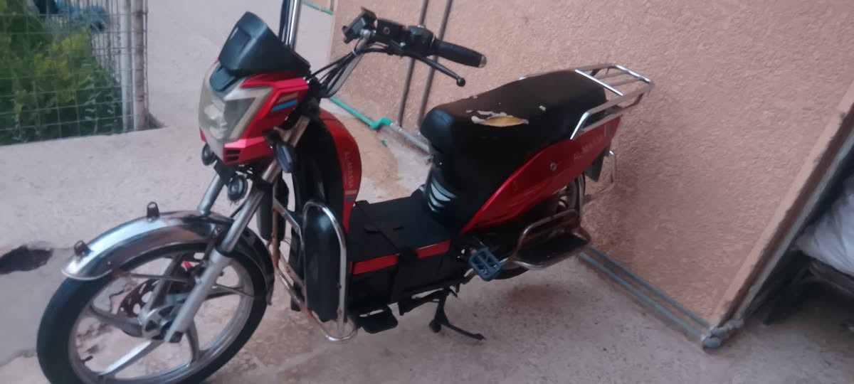 موطور هارلي موديل 2023 5بطاريات  يقرن 10ونص جدد  موطور برغي مابي نقس سويجات وبصمات كله كامل السعر 350 وبي مجال العنوان فلوجه حي نزال مقابل مطعم الباديه للستفسار ***********//***********
