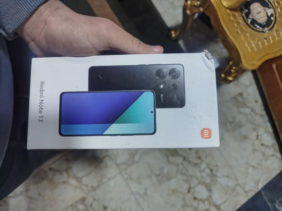 Redmi Note 13. للبيع مع كامل ملحقاتة. تلفون نضيف شخط ما بي ***********
